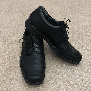 Johnston & Murphy Men’s Casual Black Leather Oxford Lace-up Shoes - size 9.5